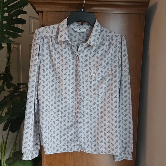 Jonathan Martin Button Up Sophisticated Paisley Blouse - Picture 1 of 3